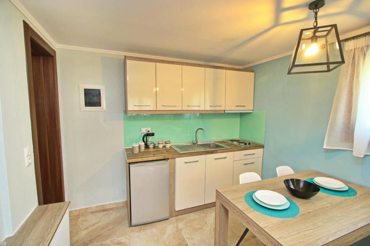 Panos House Apartment Koinira Luaran gambar