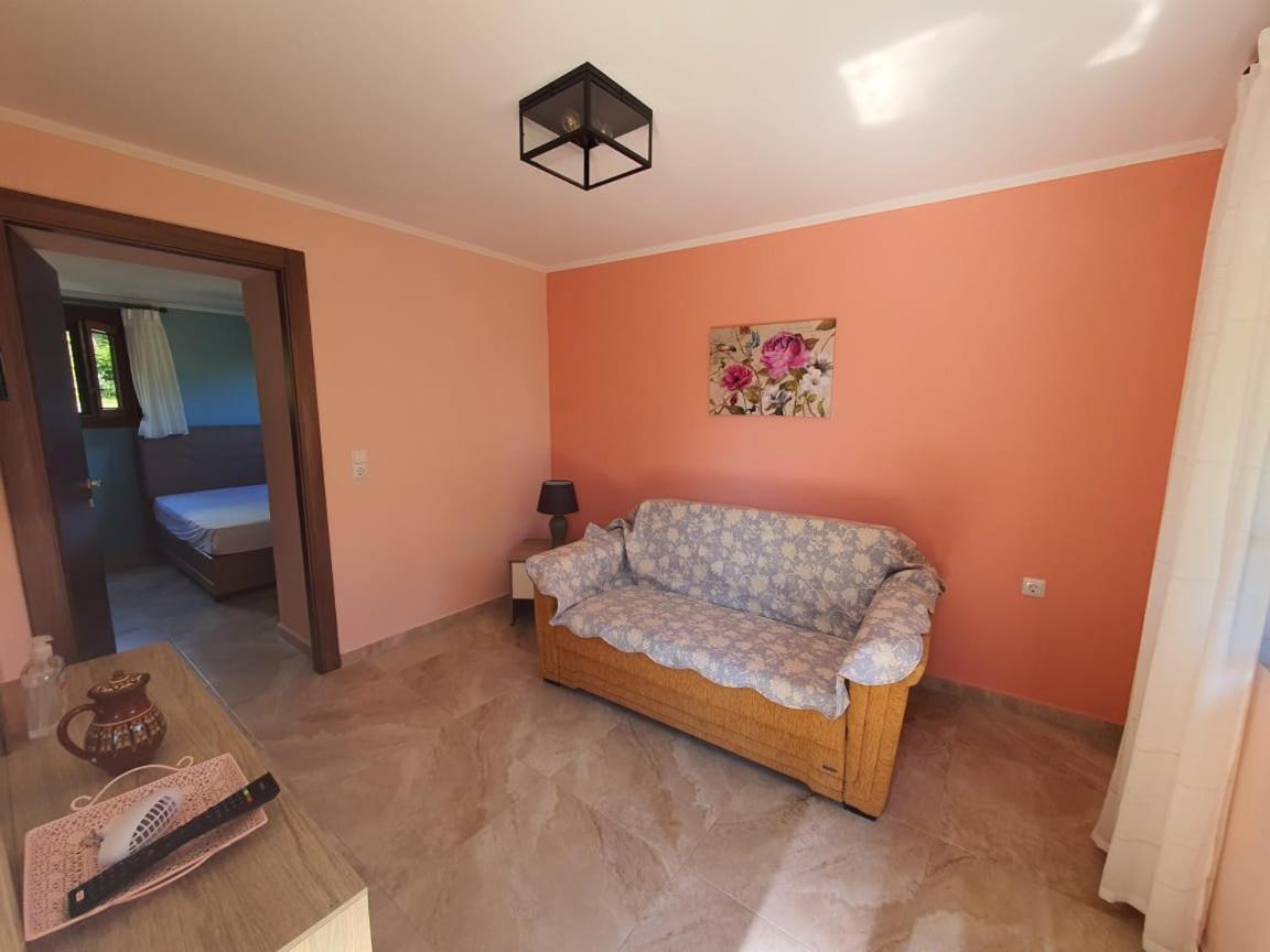 Panos House Apartment Koinira Luaran gambar